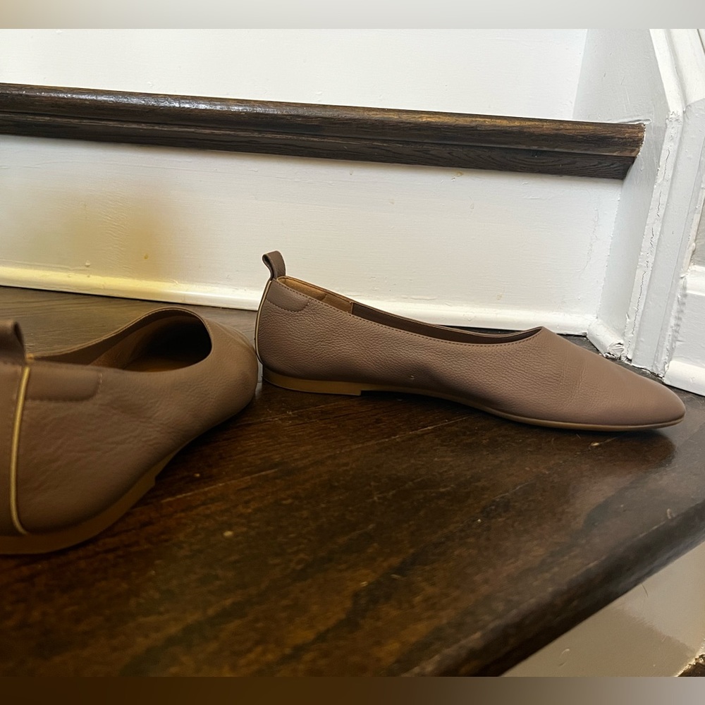 Everlane Women's Tan Leather Flats - Picture 6 of 8